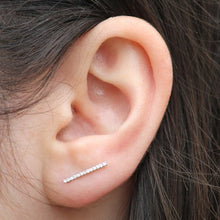 14KT White Gold Diamond Bar Ear Cuff