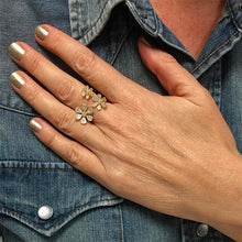 14KT Yellow Gold Diamond Floating Triple Daisy Flower Ring