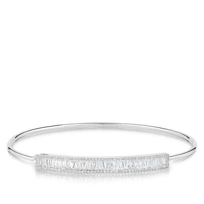 14KT White Gold Diamond Baguette Latch Bracelet