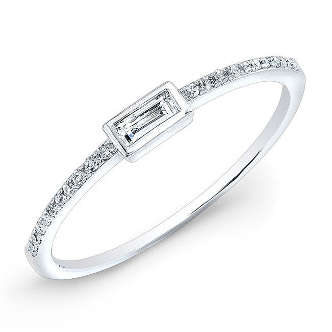 14KT White Gold Diamond Baguette Ring