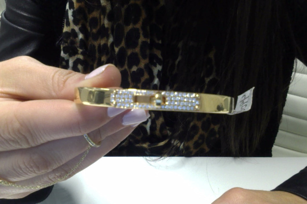 NOL: 18KT Rose Gold Diamond Toggle Bracelet